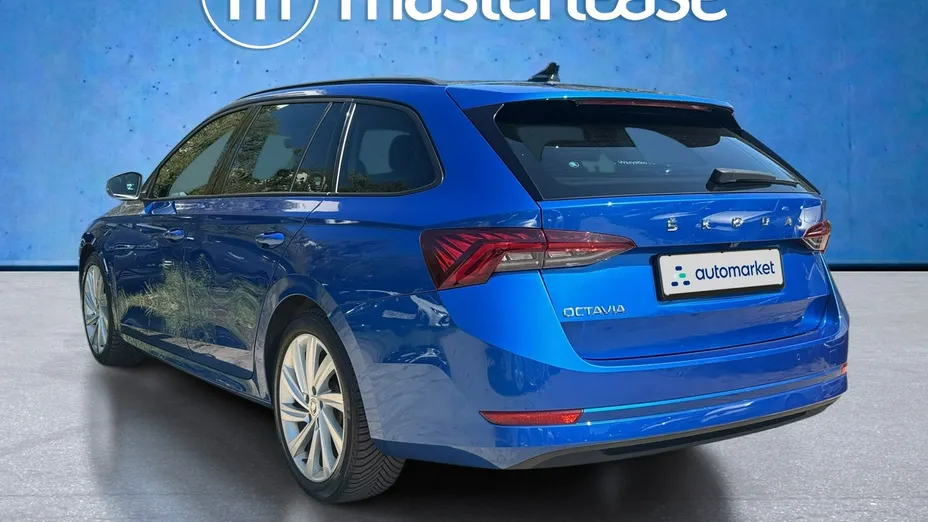 SKODA Octavia -
