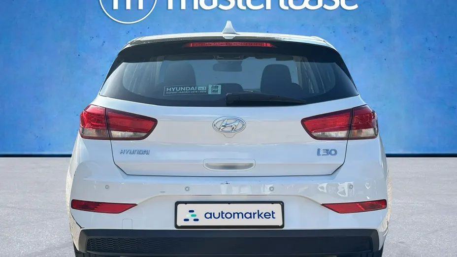 HYUNDAI i30 -