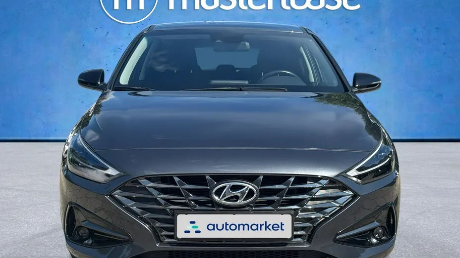 HYUNDAI i30 -