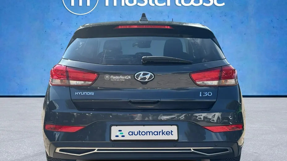 HYUNDAI i30 -