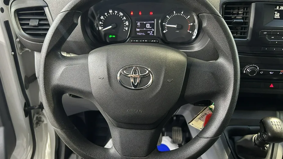 TOYOTA Proace -