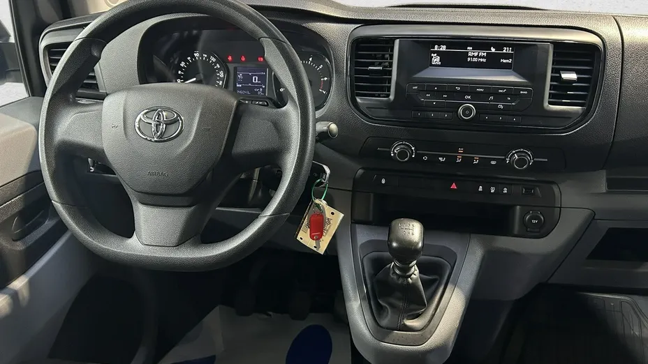 TOYOTA Proace -