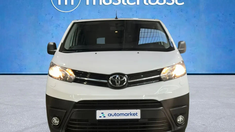 TOYOTA Proace -