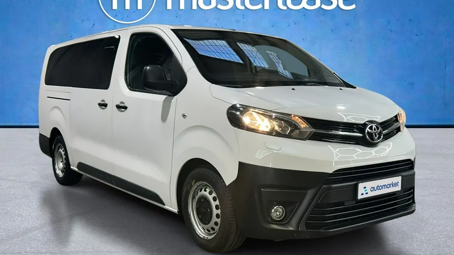 TOYOTA Proace -