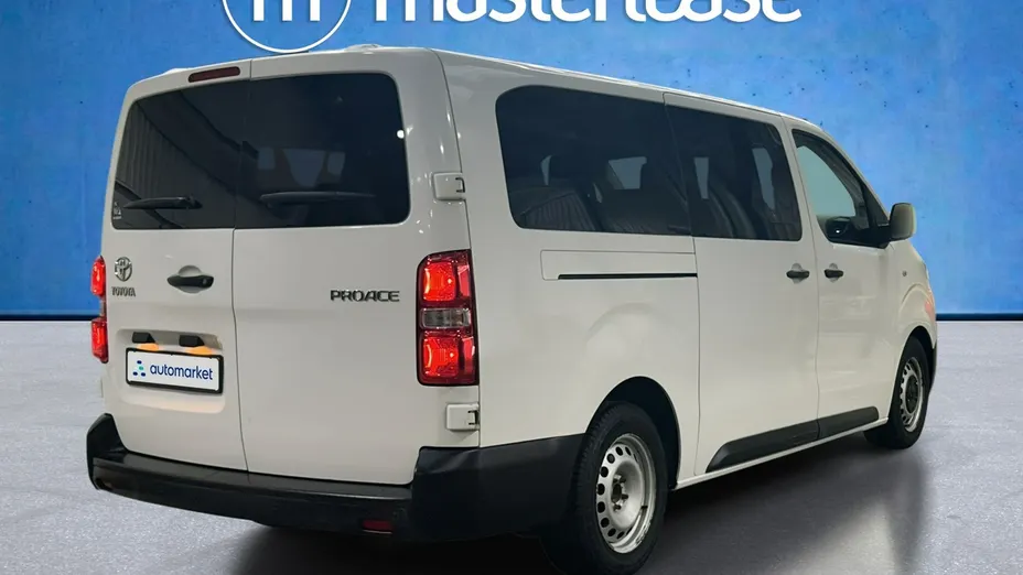 TOYOTA Proace -
