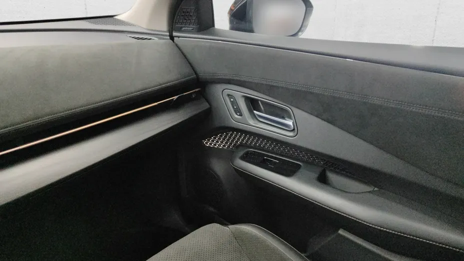 NISSAN Ariya -