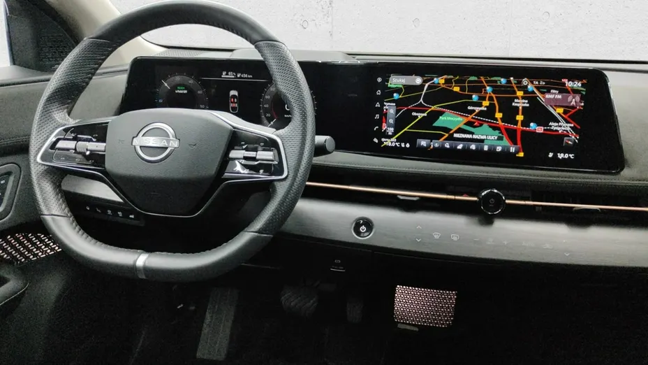 NISSAN Ariya -