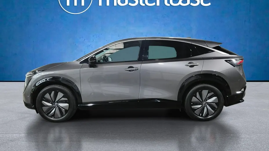 NISSAN Ariya -