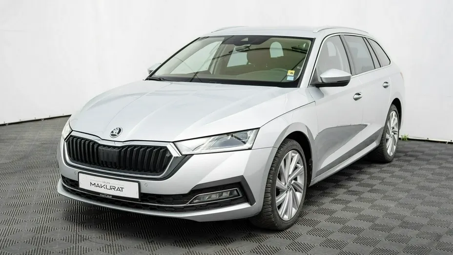 SKODA Octavia -