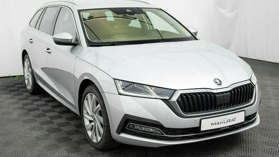 SKODA Octavia -