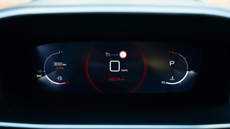 PEUGEOT 208 -