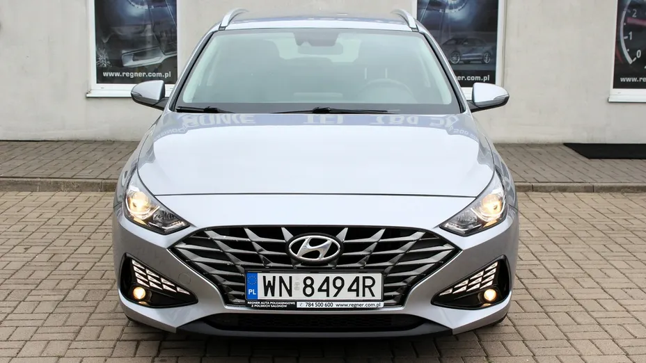 HYUNDAI i30 -