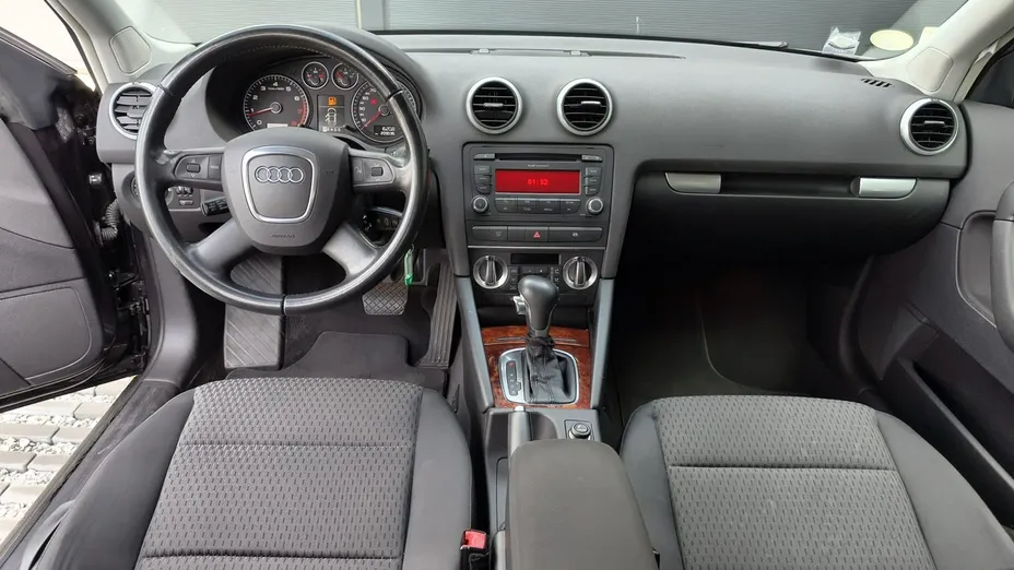 AUDI A3 Sportback -