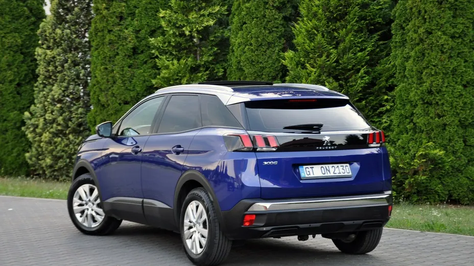 PEUGEOT 3008 -