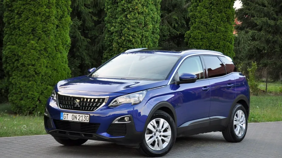 PEUGEOT 3008 -