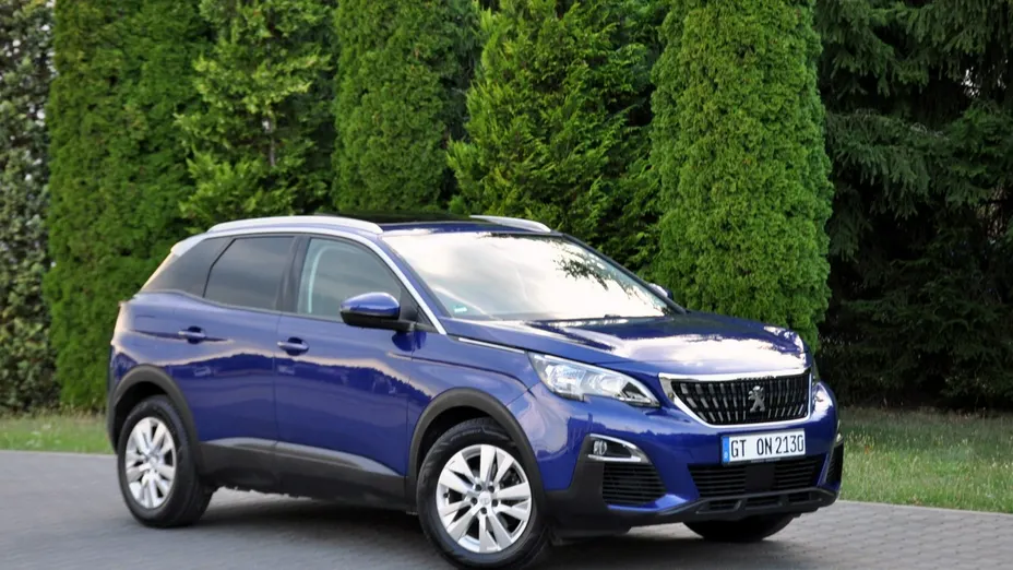 PEUGEOT 3008 -
