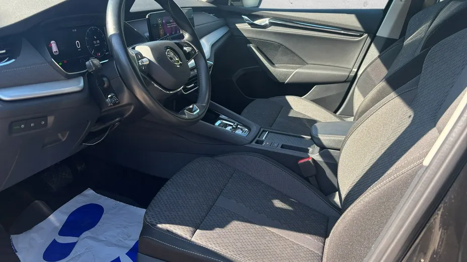 SKODA Octavia -