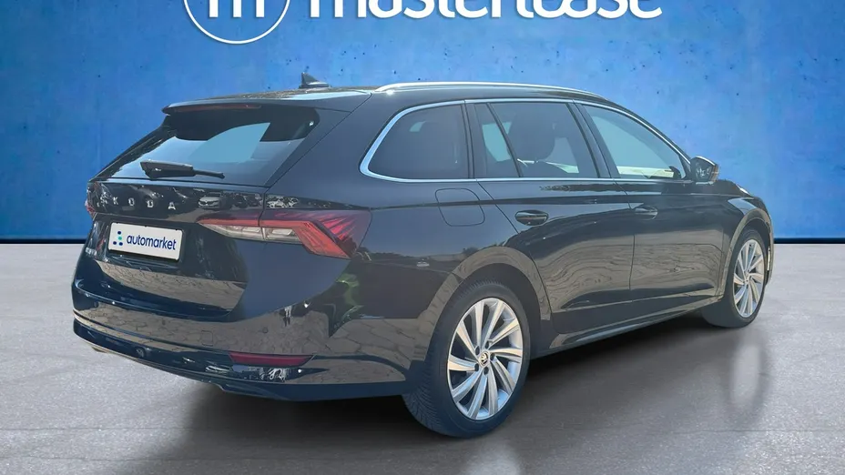 SKODA Octavia -