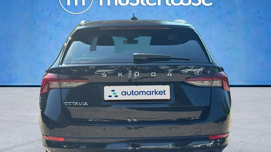 SKODA Octavia -