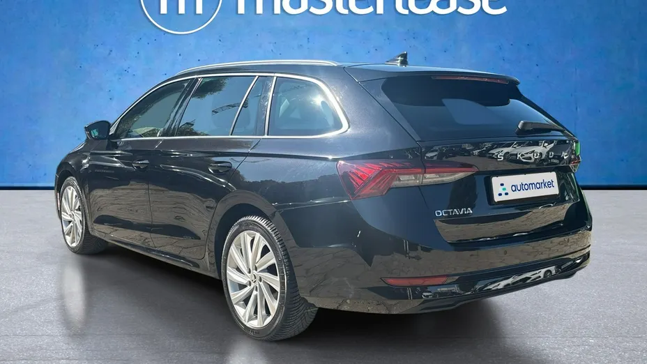 SKODA Octavia -