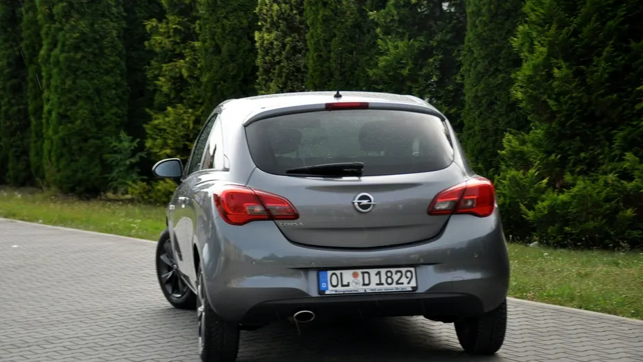 OPEL Corsa -
