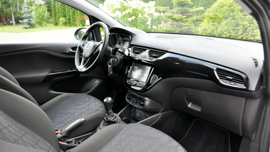 OPEL Corsa -