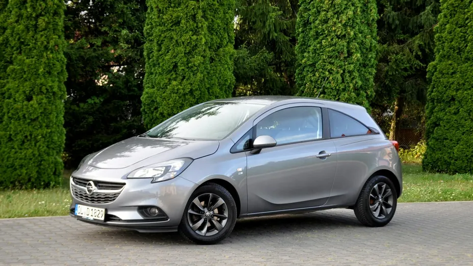 OPEL Corsa -