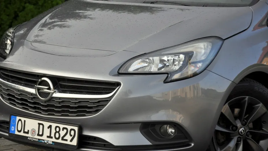 OPEL Corsa -