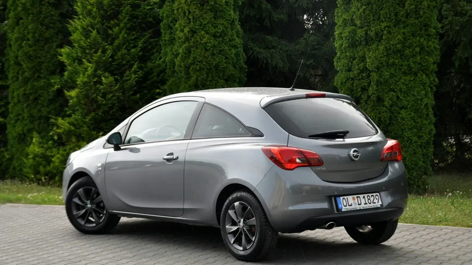OPEL Corsa -