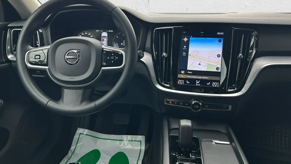 VOLVO V90 -