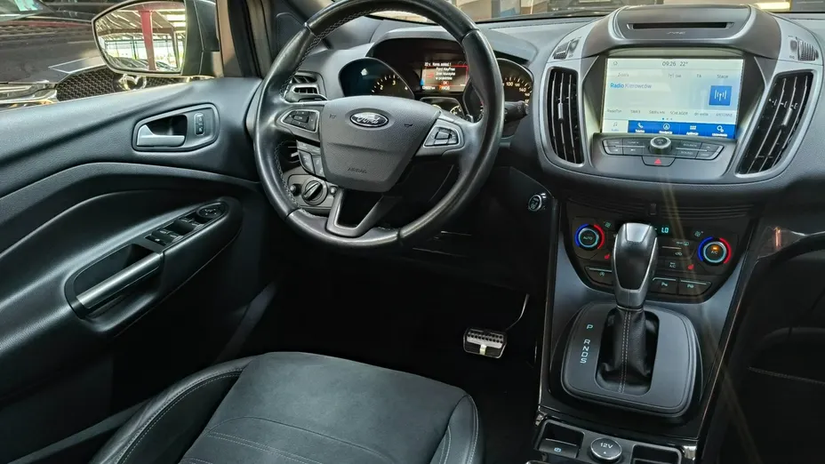 FORD Kuga -
