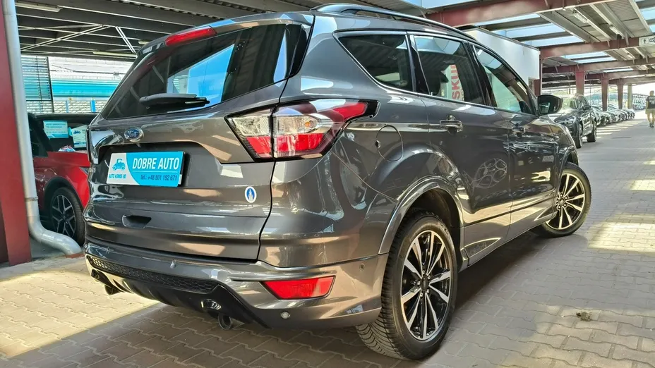 FORD Kuga -