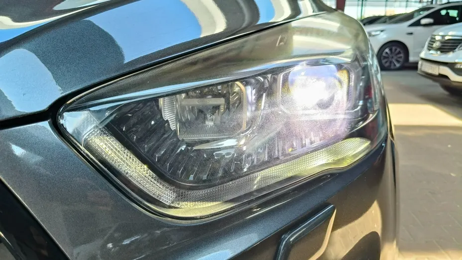 FORD Kuga -
