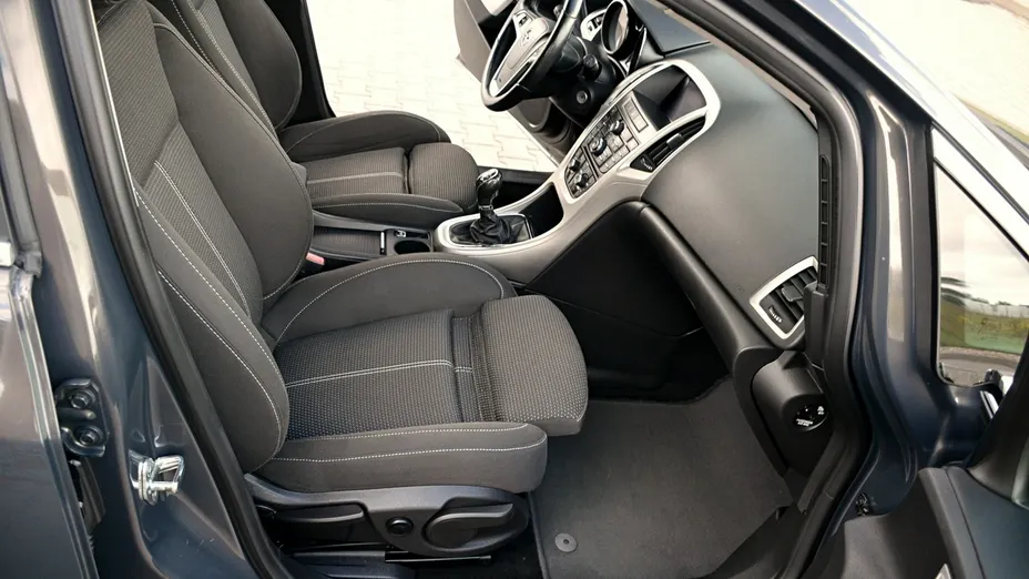 OPEL Astra -