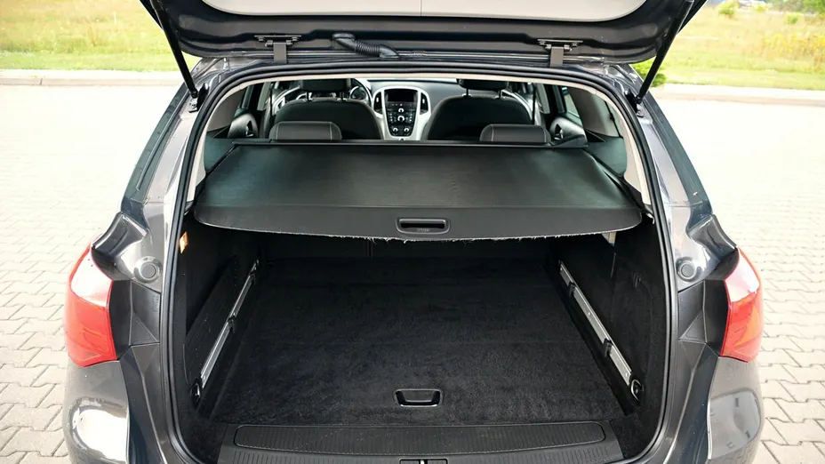 OPEL Astra -
