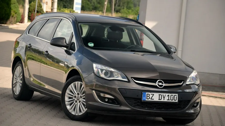 OPEL Astra -