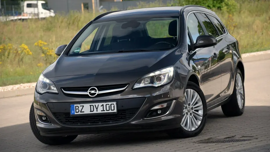 OPEL Astra -