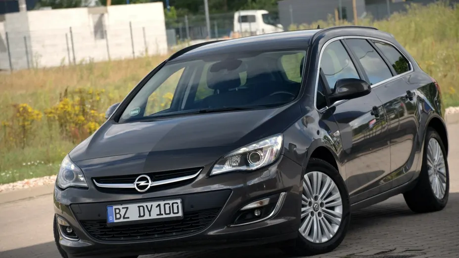 OPEL Astra -