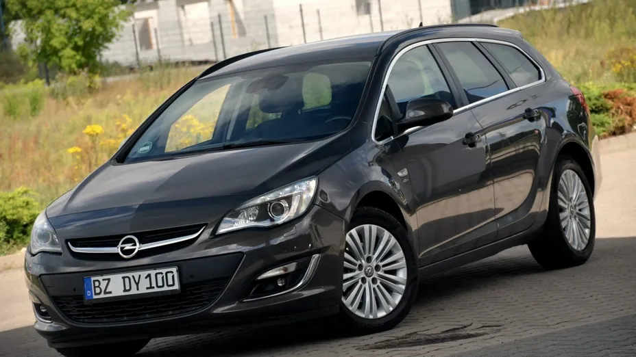 OPEL Astra -