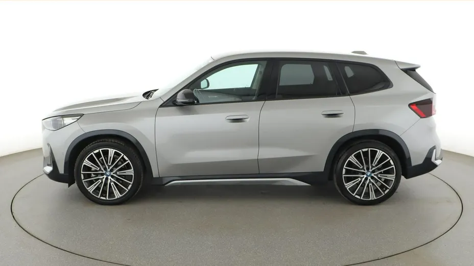 BMW iX1 -