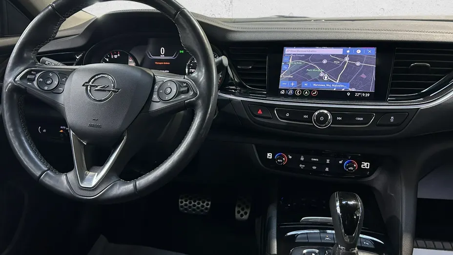 OPEL Insignia -