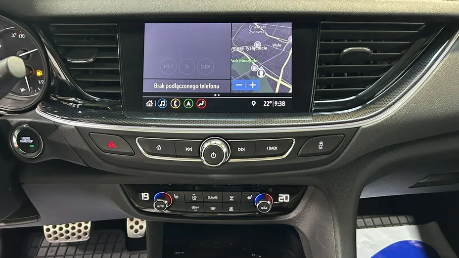 OPEL Insignia -