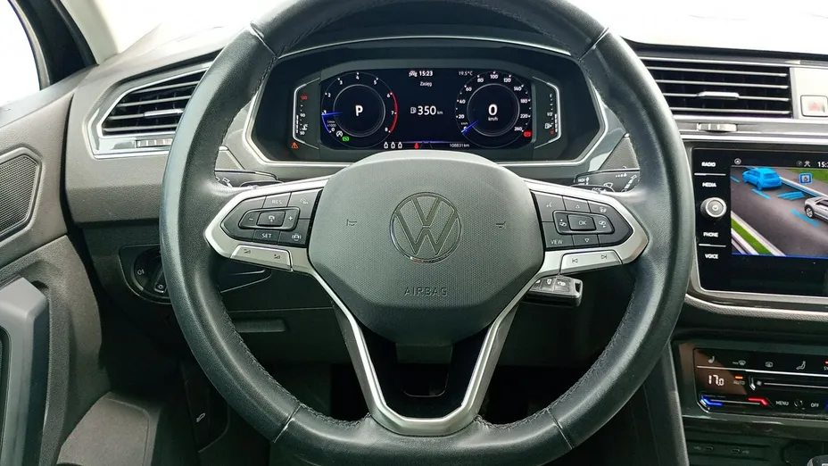VOLKSWAGEN Tiguan -