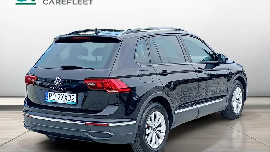 VOLKSWAGEN Tiguan -
