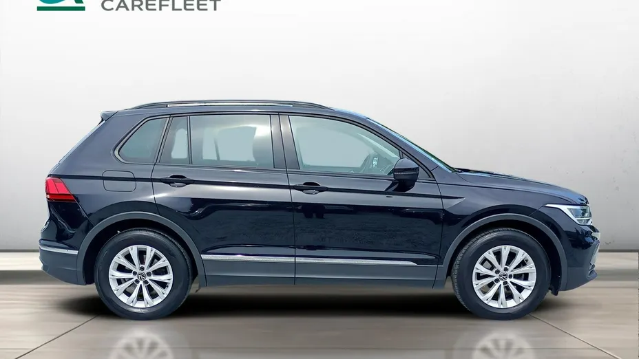 VOLKSWAGEN Tiguan -