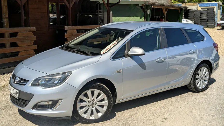 OPEL Astra -