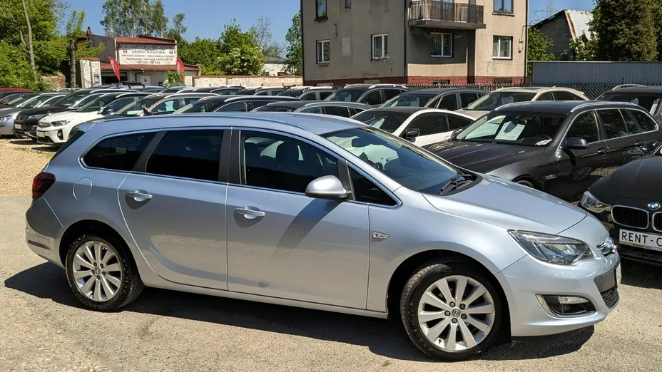 OPEL Astra -