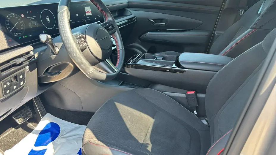 HYUNDAI Tucson -