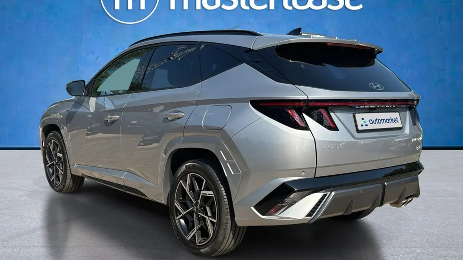 HYUNDAI Tucson -