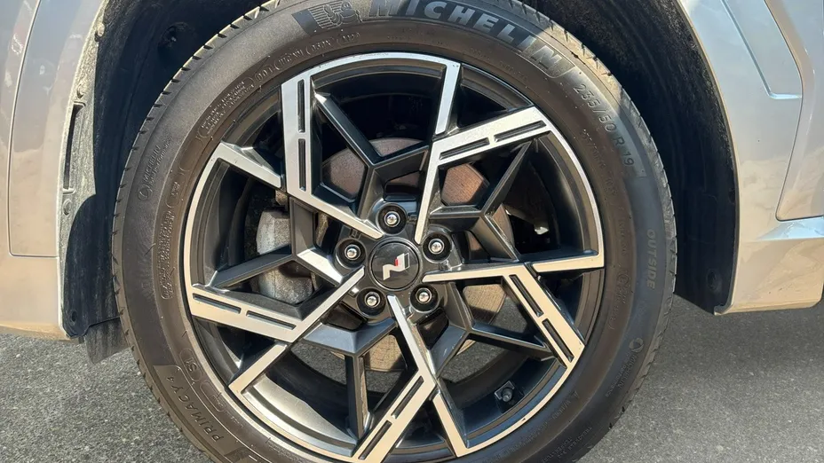 HYUNDAI Tucson -
